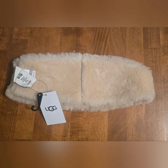 UGG Tan Sheepskin Reversible Headband - Picture 3 of 4